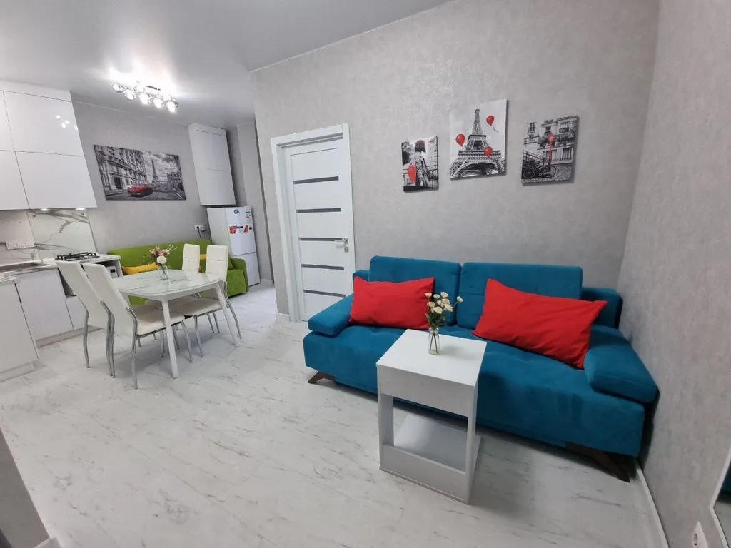 Квартира однокомнатная на улице Тросниковой, 38 м², Сириус — фото 2