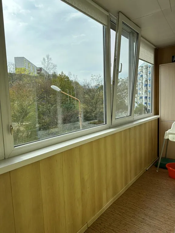 Квартира трёхкомнатная на проспекте Красного Знамени, 70 м², Владивосток — фото 9