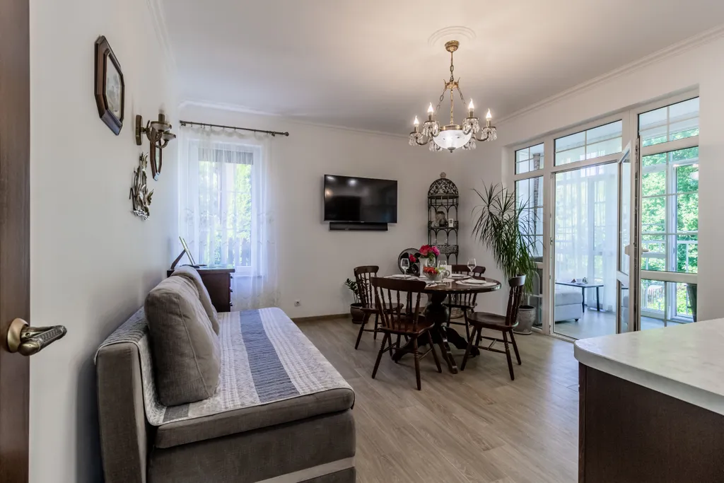 Апартаменты однокомнатные на улице Пионерской, 65 м², Пионерский — фото 14