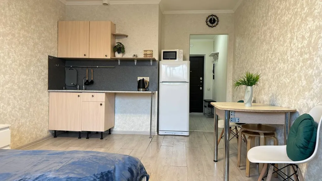Студия однокомнатная на улице Колычева, 27 м², Лобня — кухня