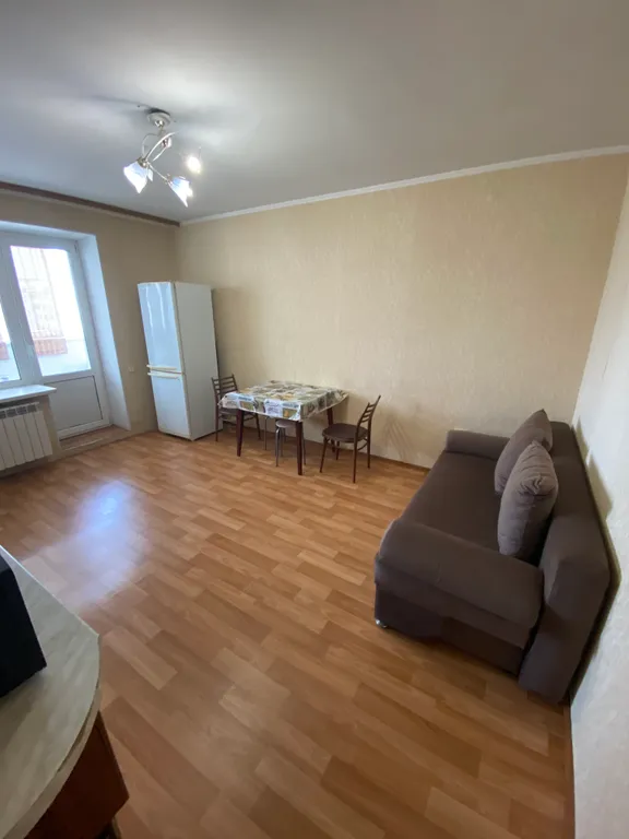 Квартира однокомнатная у метро Безымянка, 55 м², Самара — спальня