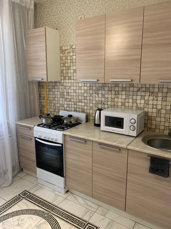 Квартира однокомнатная на улице Подстёпновской, 35 м², Придорожный — кухня