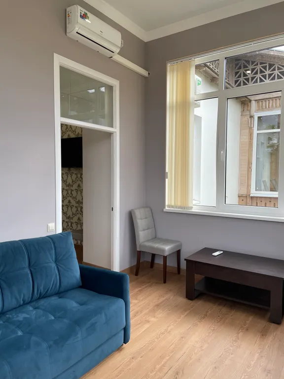 Квартира трёхкомнатная на улице Велинградской, 61 м², Кисловодск — спальня, фото 4