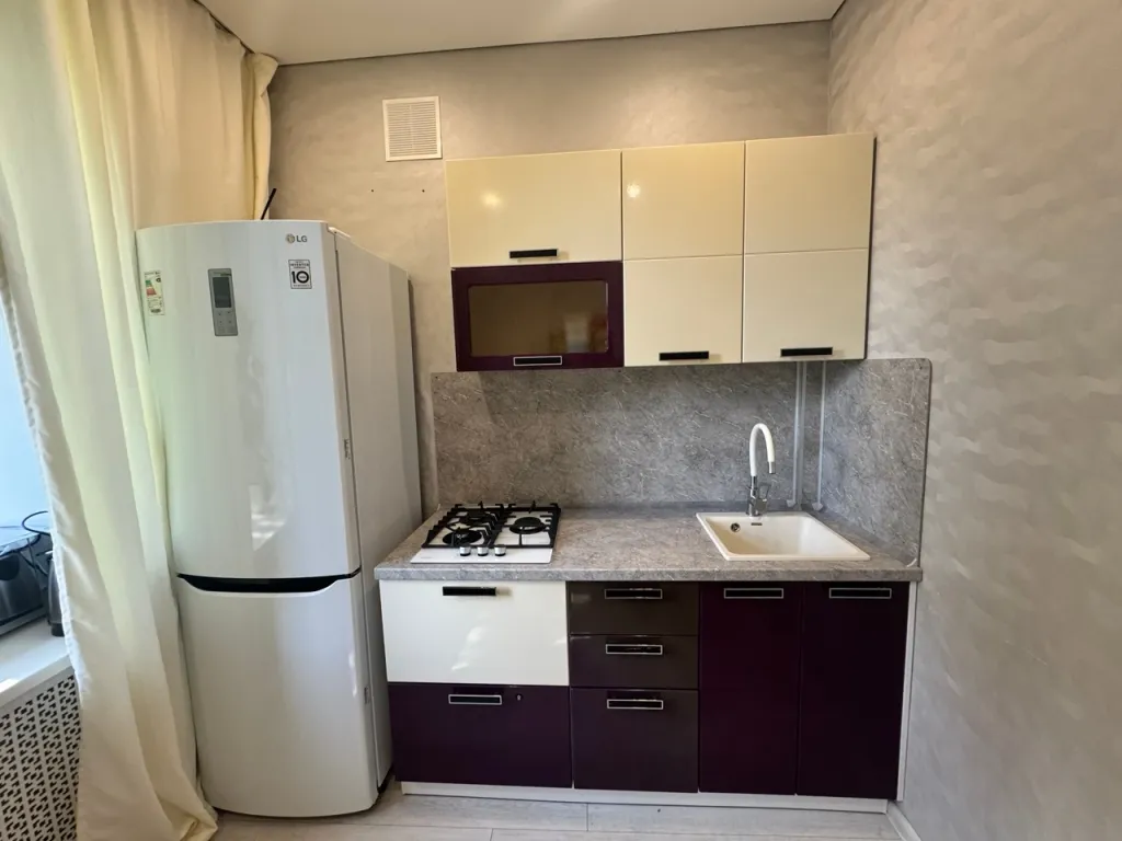 Квартира однокомнатная на проспекте Ленинском, 30 м², Йошкар-Ола — кухня, фото 3
