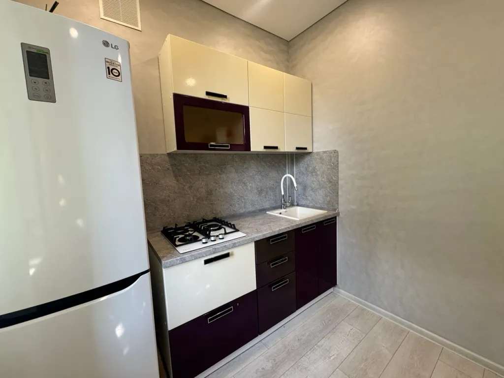 Квартира однокомнатная на проспекте Ленинском, 30 м², Йошкар-Ола — кухня