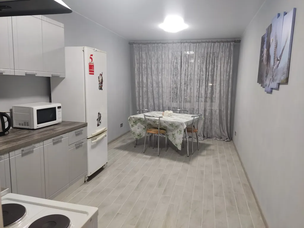 Квартира двухкомнатная в Куйбышевском, 63 м², Самара — фото 3