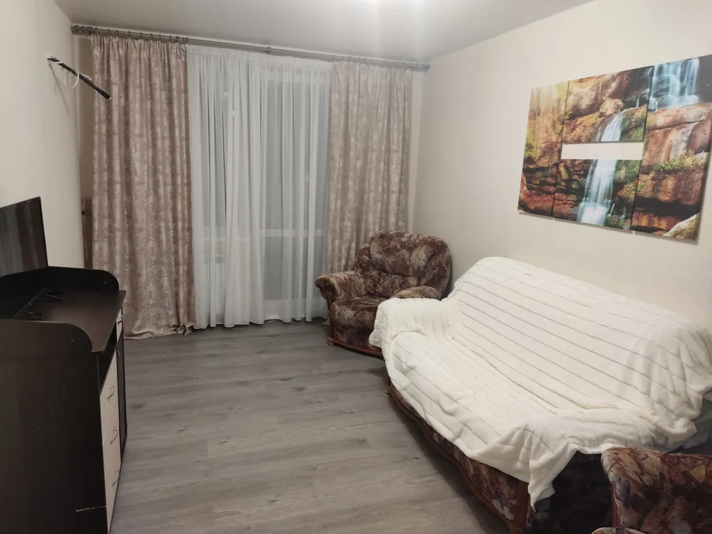 Квартира двухкомнатная в Куйбышевском, 63 м², Самара — фото 5