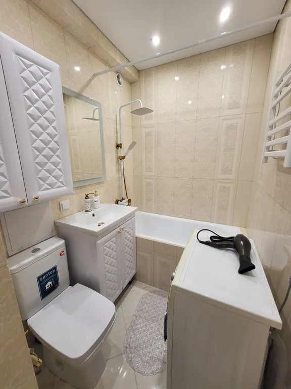 Квартира двухкомнатная у Кремлёвской, в Вахитовском, 43 м², Казань — кухня, фото 3