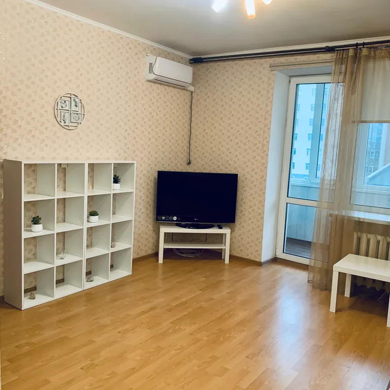 Квартира однокомнатная у Российской, в Октябрьском, 46 м², Самара — фото 18