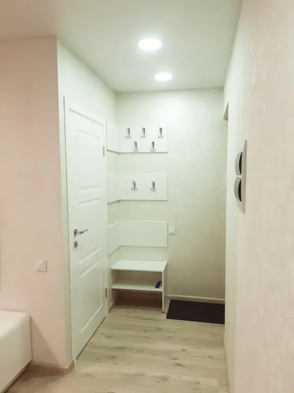 Квартира двухкомнатная на улице Республики, 45 м², Тюмень — фото 16