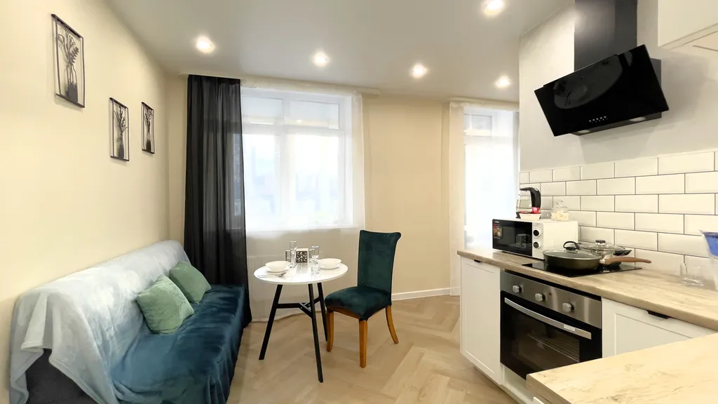 Квартира однокомнатная на улице Пархоменко, 28 м², Тюмень — кухня