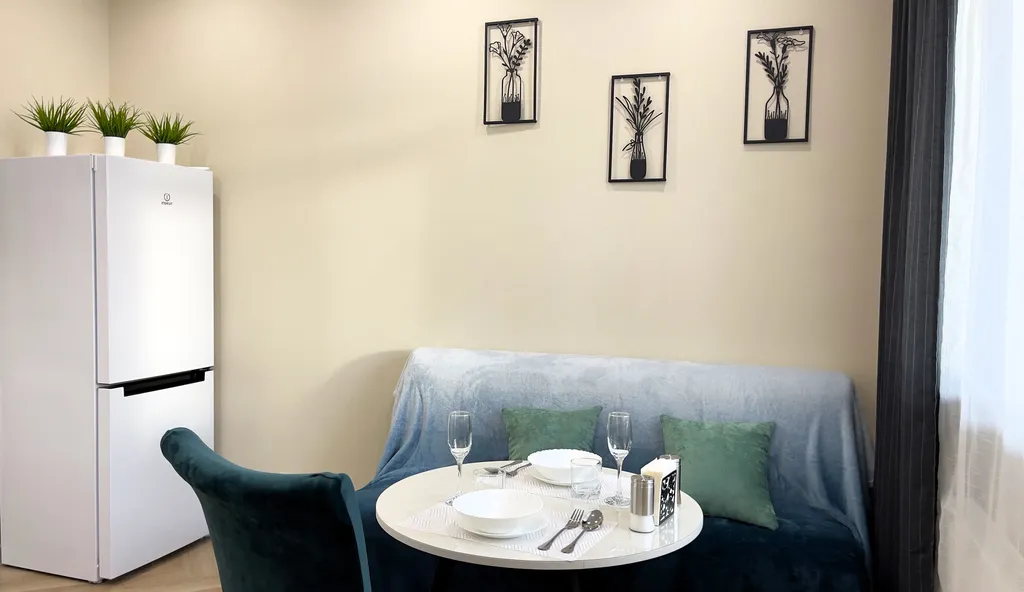 Квартира однокомнатная на улице Пархоменко, 28 м², Тюмень — кухня, фото 2