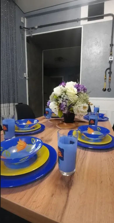 Квартира трёхкомнатная на улице Куйбышева, 70 м², Кисловодск — кухня, фото 3