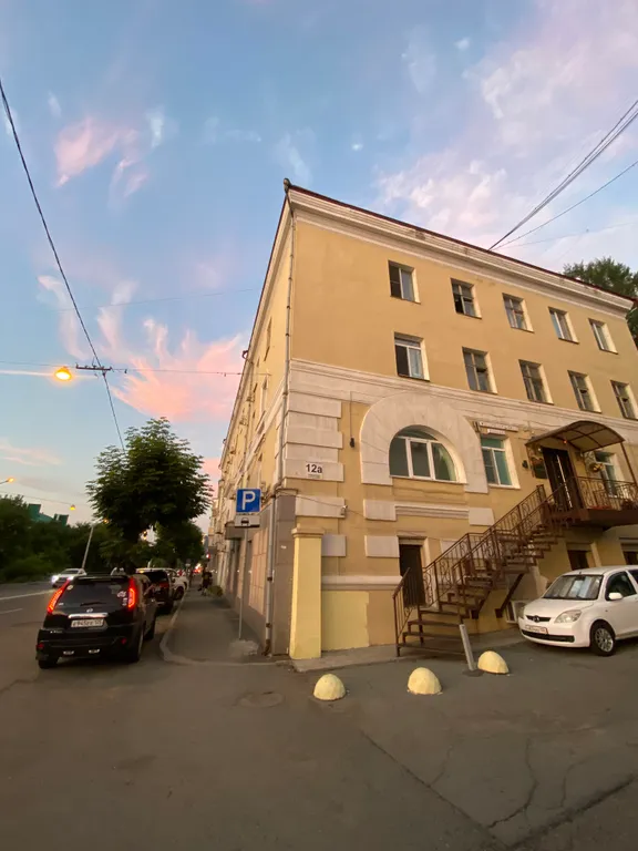 Студия однокомнатная в Ленинском, 20 м², Владивосток — двор, фото 2
