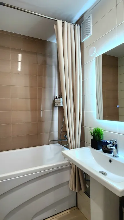Квартира двухкомнатная в Советском, 50 м², Нижний Новгород — ванная комната, фото 4