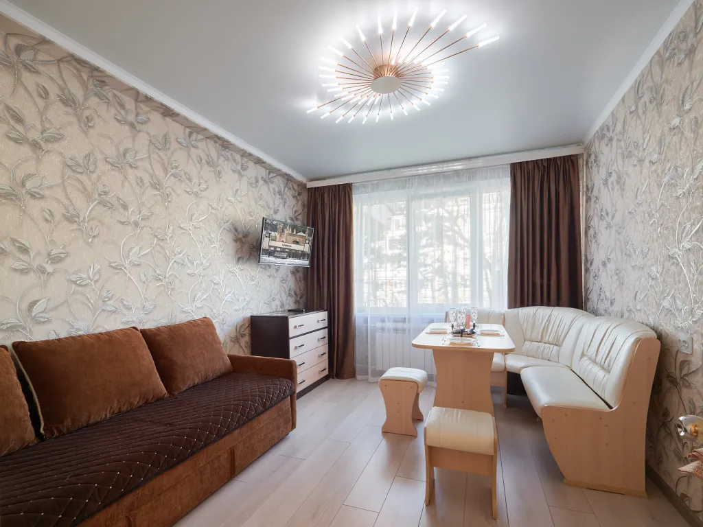 Квартира двухкомнатная на улице Красивой, 40 м², Кисловодск — спальня, фото 2