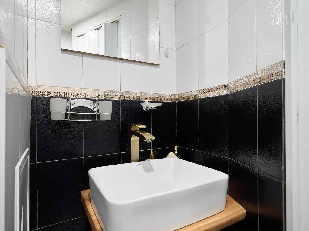 Квартира двухкомнатная на улице Красивой, 40 м², Кисловодск — ванная комната, фото 3