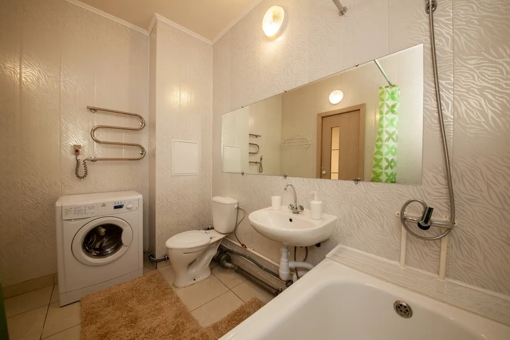 Квартира двухкомнатная в Советском, 66 м², Красноярск — ванная комната