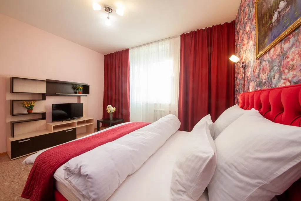 Квартира двухкомнатная в Советском, 66 м², Красноярск — спальня, фото 7