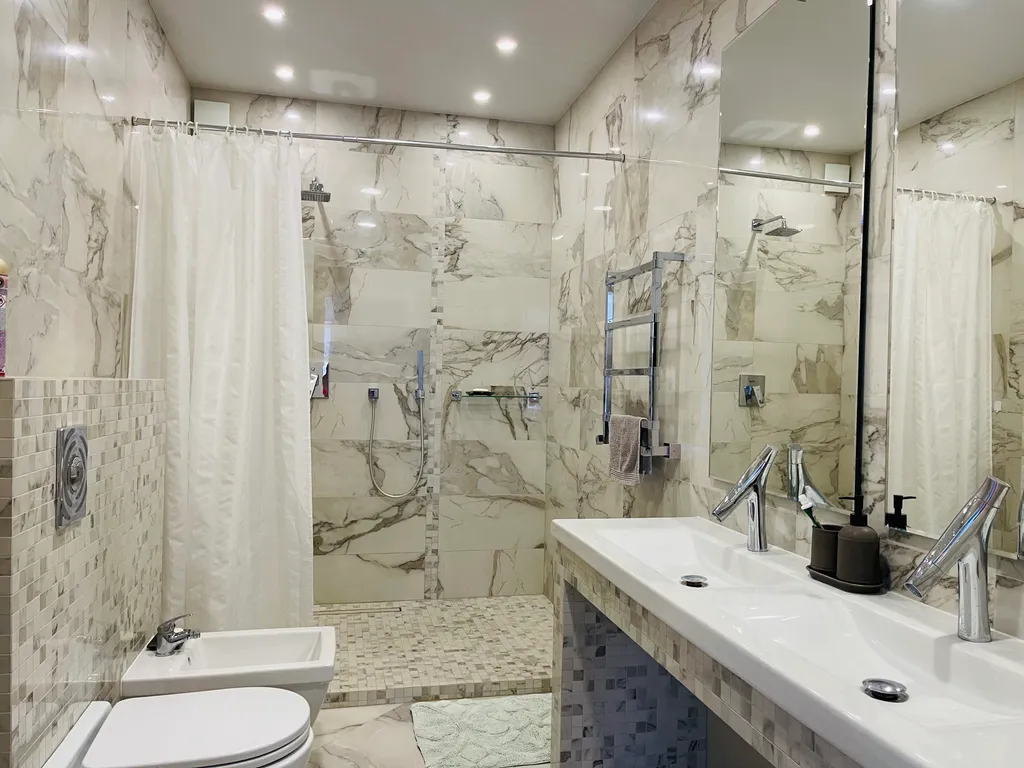 Таунхаус 8-местный в Советском, 145 м², Нижний Новгород — ванная комната, фото 2