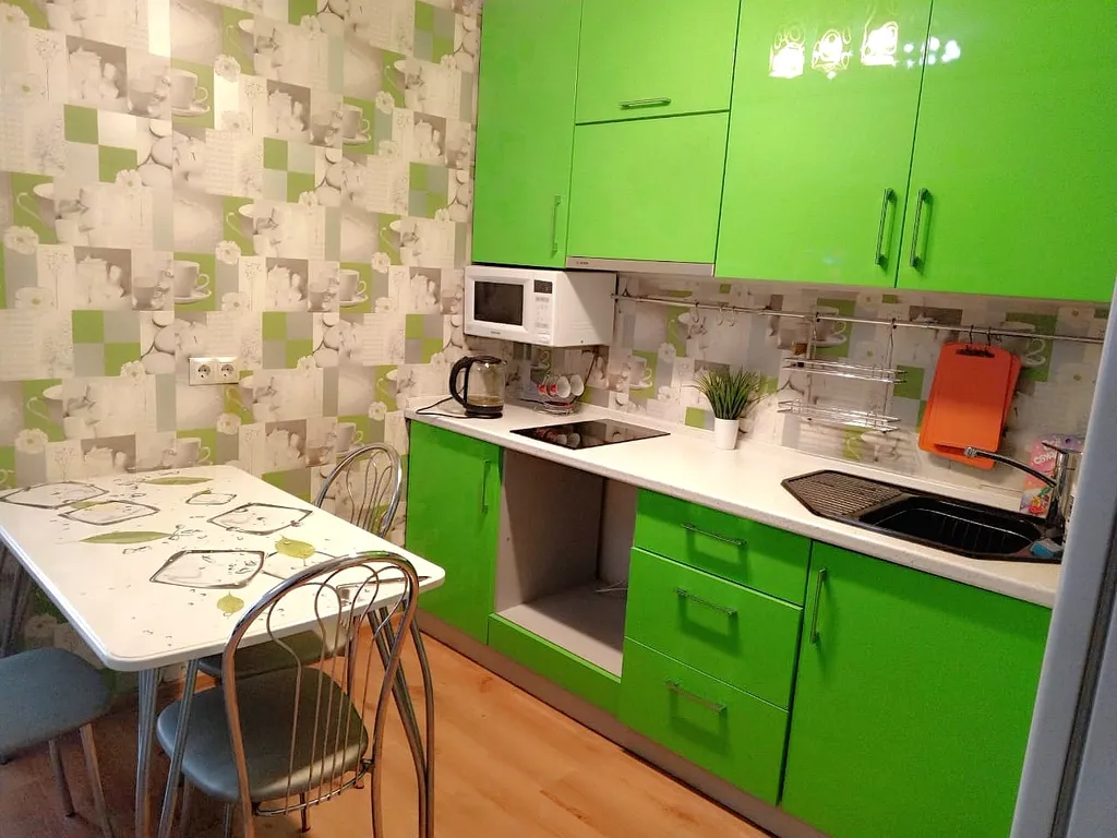 Студия однокомнатная в Свердловском, 40 м², Иркутск — кухня, фото 5