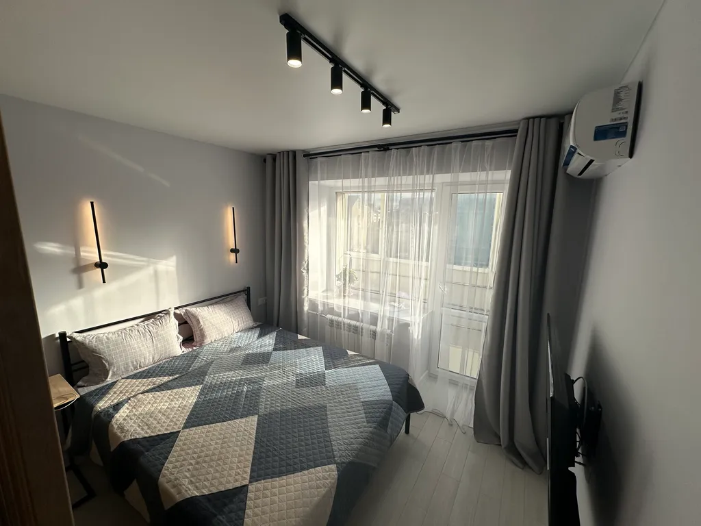 Квартира однокомнатная у Кремлёвской, в Вахитовском, 31 м², Казань — спальня, фото 6