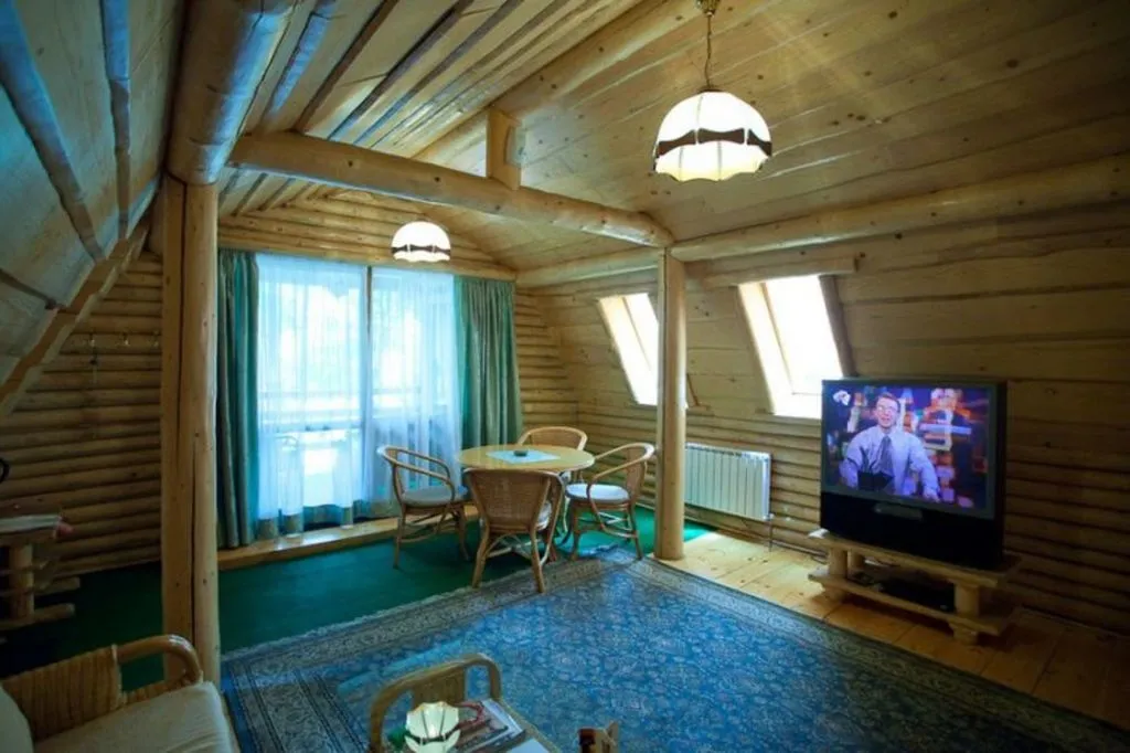 Двухместный номер с 1 кроватью № 5 Люкс большой