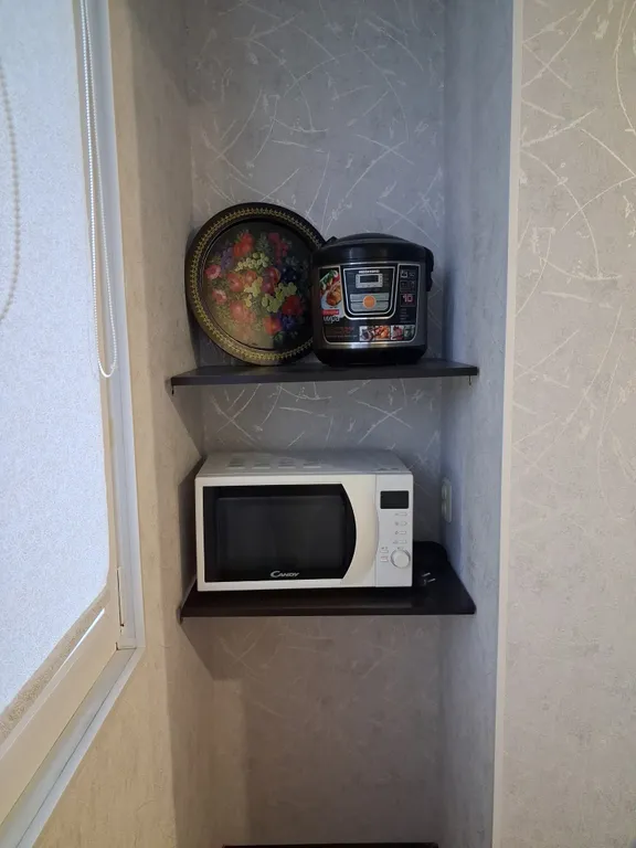 Квартира двухкомнатная на улице Астана Кесаева, 37 м², Владикавказ — кухня, фото 3