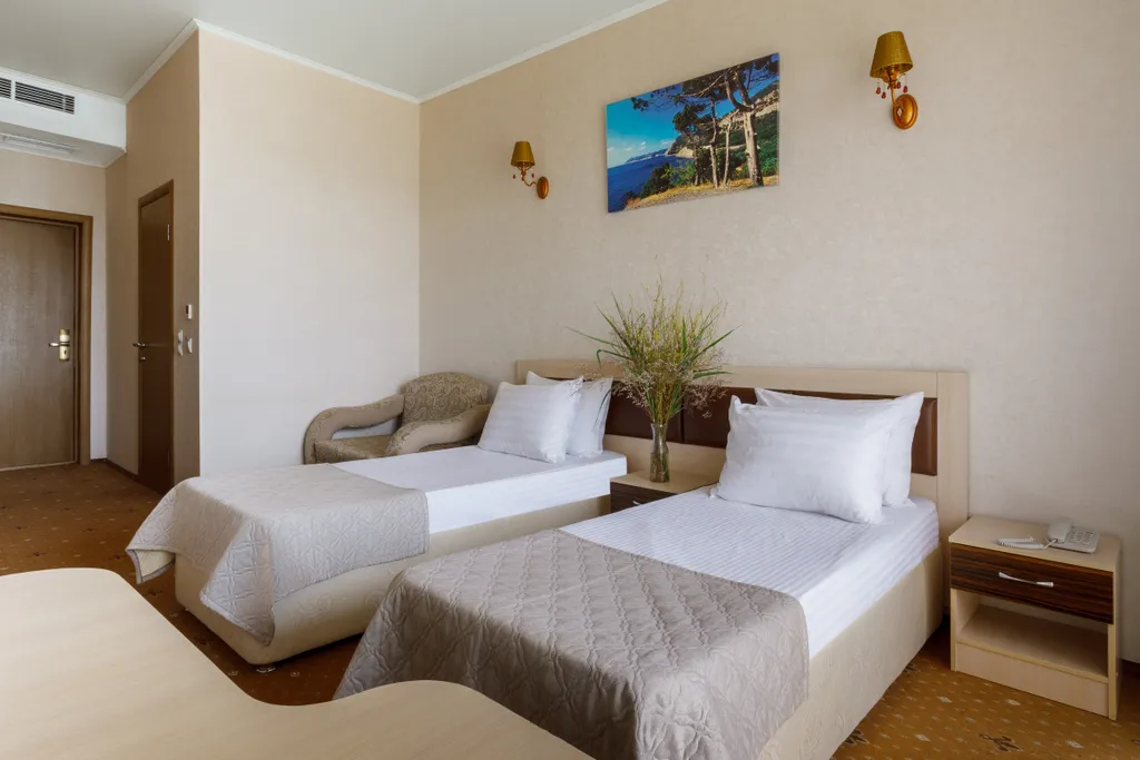 Двухместный номер с 2 отдельными кроватями 2 корпус — Sunmarinn Resort Hotel, фото 1 из 5
