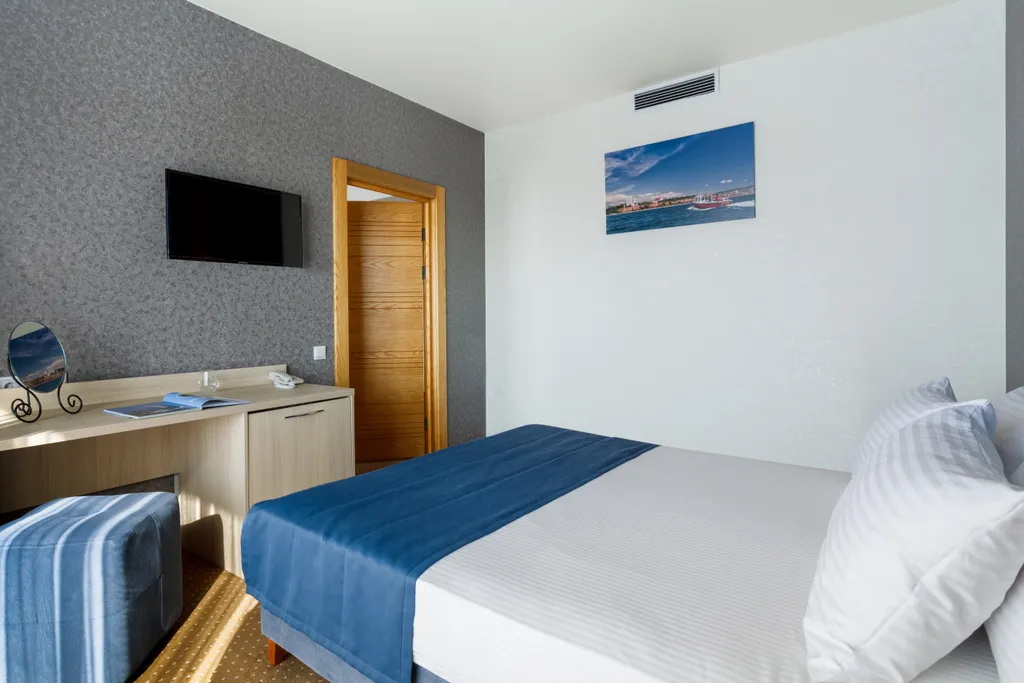 Двухместный номер с 1 кроватью люкс с видом на море — Sunmarinn Resort Hotel, фото 4 из 5