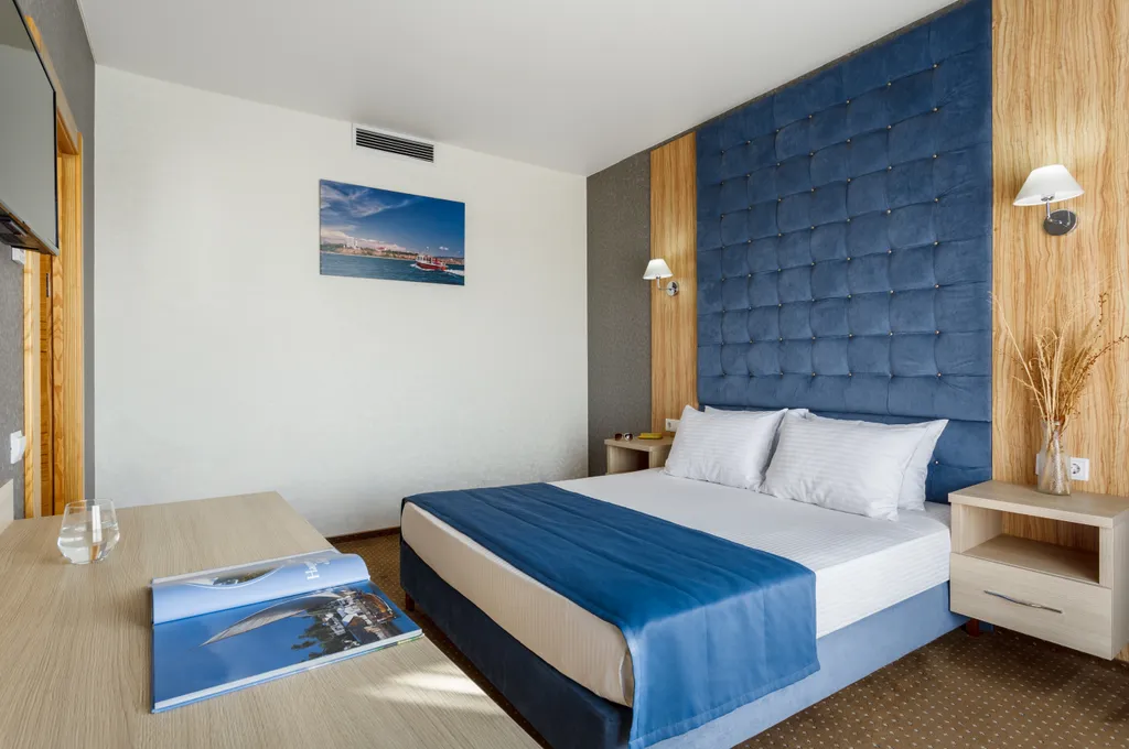 Двухместный номер с 1 кроватью люкс с видом на море — Sunmarinn Resort Hotel, фото 5 из 5