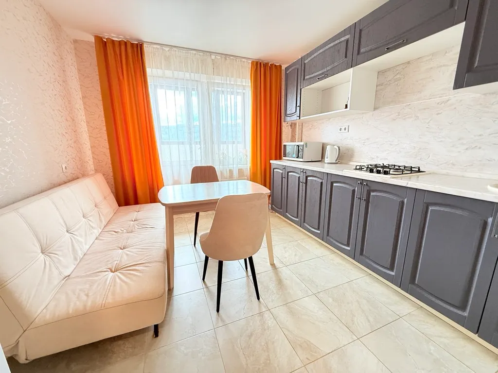 Квартира однокомнатная на улице Крестки, 38 м², Псков — фото 6