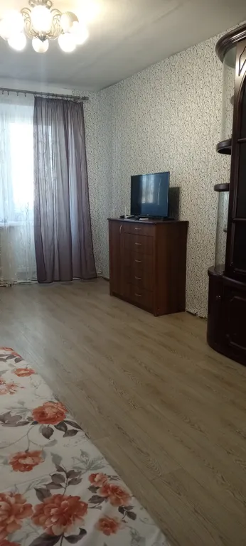 Квартира трёхкомнатная на улице Газовикове, 45 м², Мышкин — спальня, фото 2