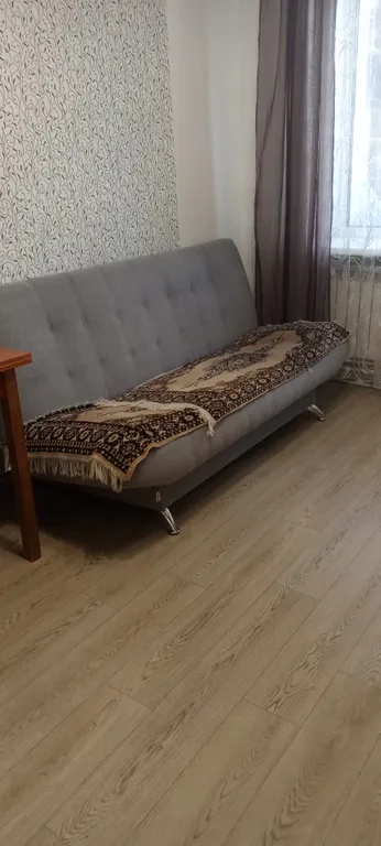Квартира трёхкомнатная на улице Газовикове, 45 м², Мышкин — спальня, фото 3