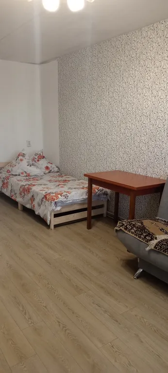 Квартира трёхкомнатная на улице Газовикове, 45 м², Мышкин — спальня, фото 4