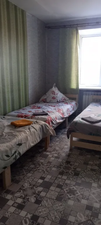 Квартира трёхкомнатная на улице Газовикове, 45 м², Мышкин — спальня, фото 6