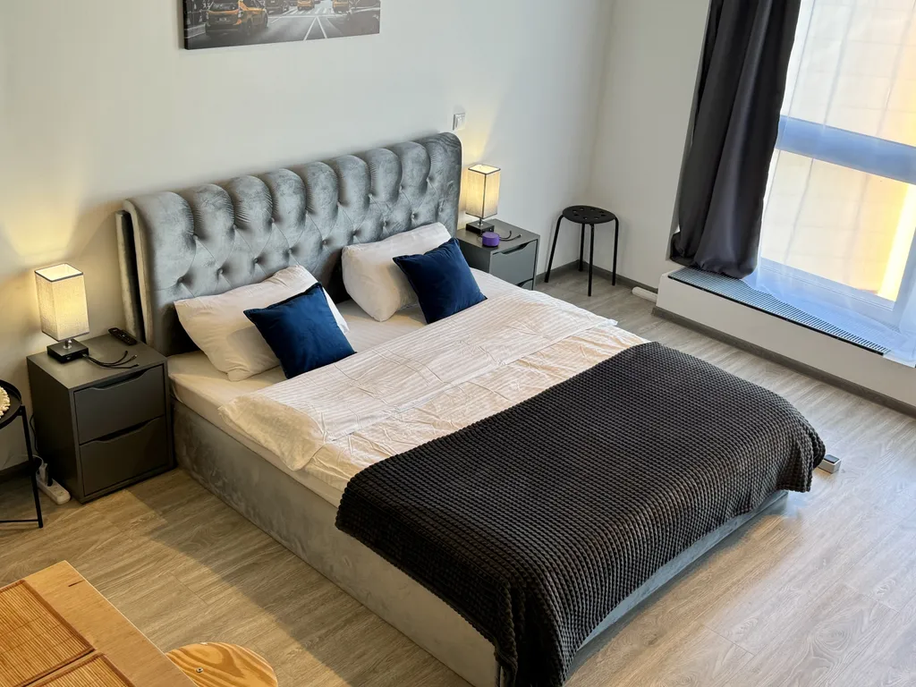 Апартаменты однокомнатные у ЦСКА, в Хорошевском, 40 м², Москва — спальня, фото 10