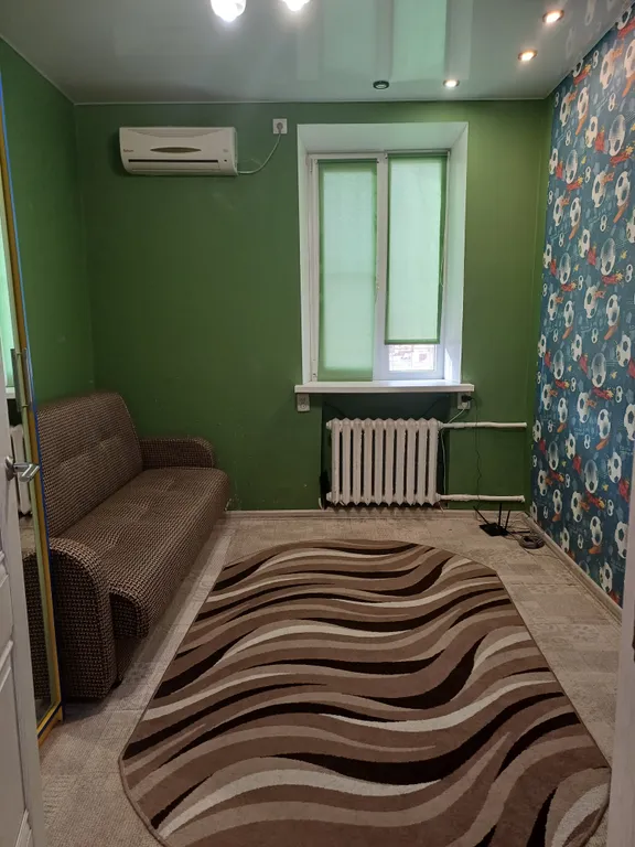 Квартира двухкомнатная в Краснооктябрьском, 40 м², Волгоград — спальня, фото 4