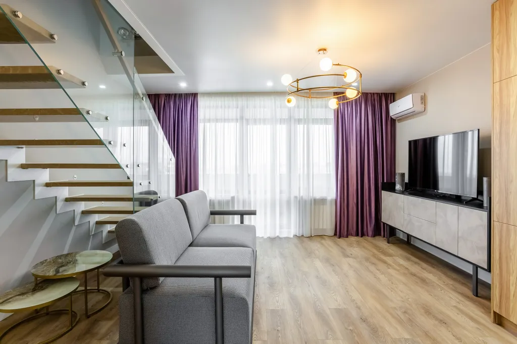 Семейный номер двухуровневый (трёхкомнатный) апартамент с видом на море