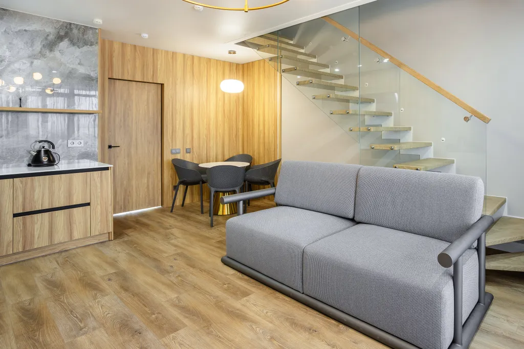 Семейный номер двухуровневый (трёхкомнатный) апартамент с видом на море