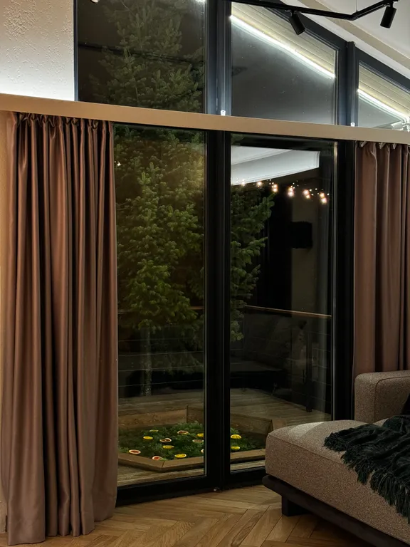 Дом 6-местный на улице Славянской, 66 м², Шерегеш — вид из окна, фото 2