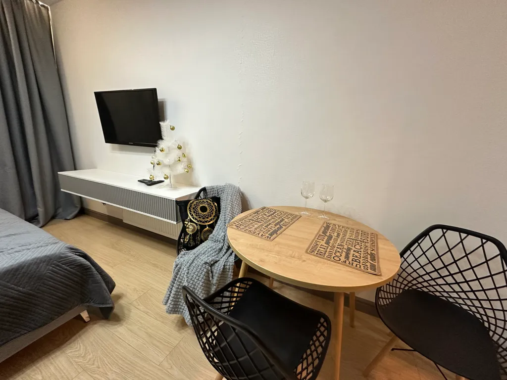Студия однокомнатная у Горьковской, в Кузнечихе, 40 м², Нижний Новгород — спальня, фото 6