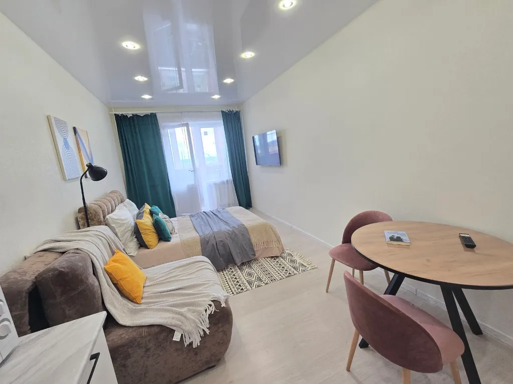 С видом на Успенский собор и новым ортопедическим матрасом!