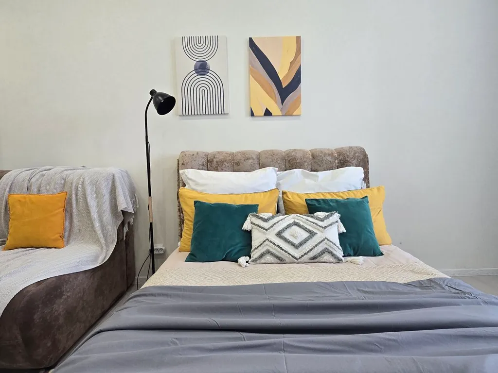 С видом на Успенский собор и новым ортопедическим матрасом!