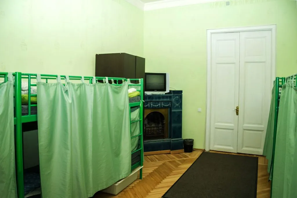 Койко-место в 8-ми местном номере рядом с метро и вокзалом — МК+КМ на Некрасова, фото 1 из 5