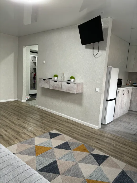 Квартира однокомнатная на улице Спартаковской, 33 м², Ростов Великий — кухня, фото 2