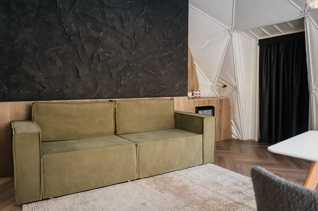 Купол сфера семейная двухкомнатная — Lucky Glamping, фото 1 из 5
