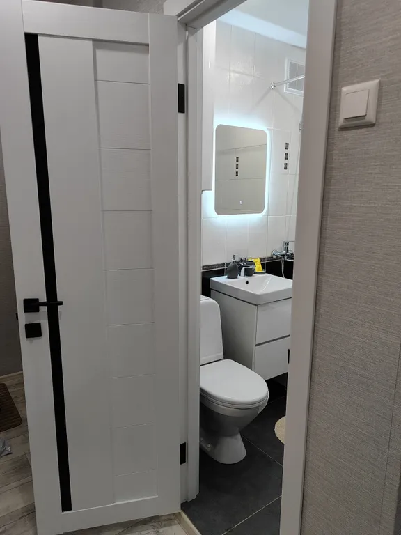Квартира однокомнатная на улице Республики, 34 м², Тюмень — ванная комната