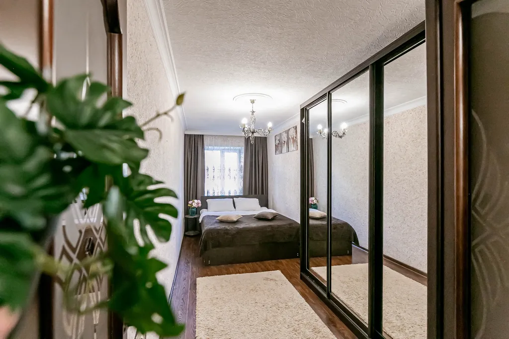 Квартира двухкомнатная на улице Широкой, 44 м², Кисловодск — спальня, фото 5