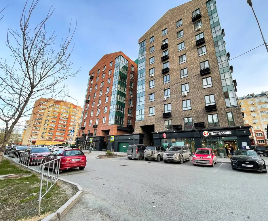 Апартаменты двухкомнатные на улице Сакко, 85 м², Тюмень — фото 23